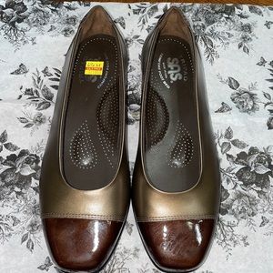 SAS Tripad Shoes Size 6 1/2 M